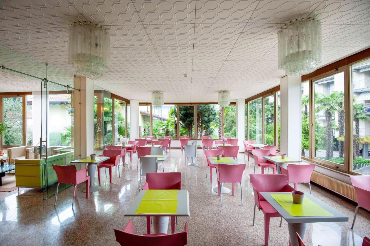 Hotel Venezia ริวาเดลการ์ดา ภายนอก รูปภาพ