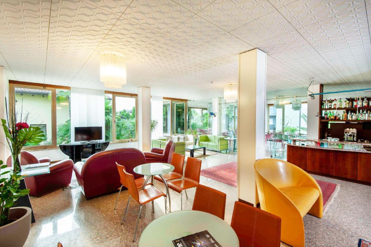 Hotel Venezia ริวาเดลการ์ดา ภายนอก รูปภาพ